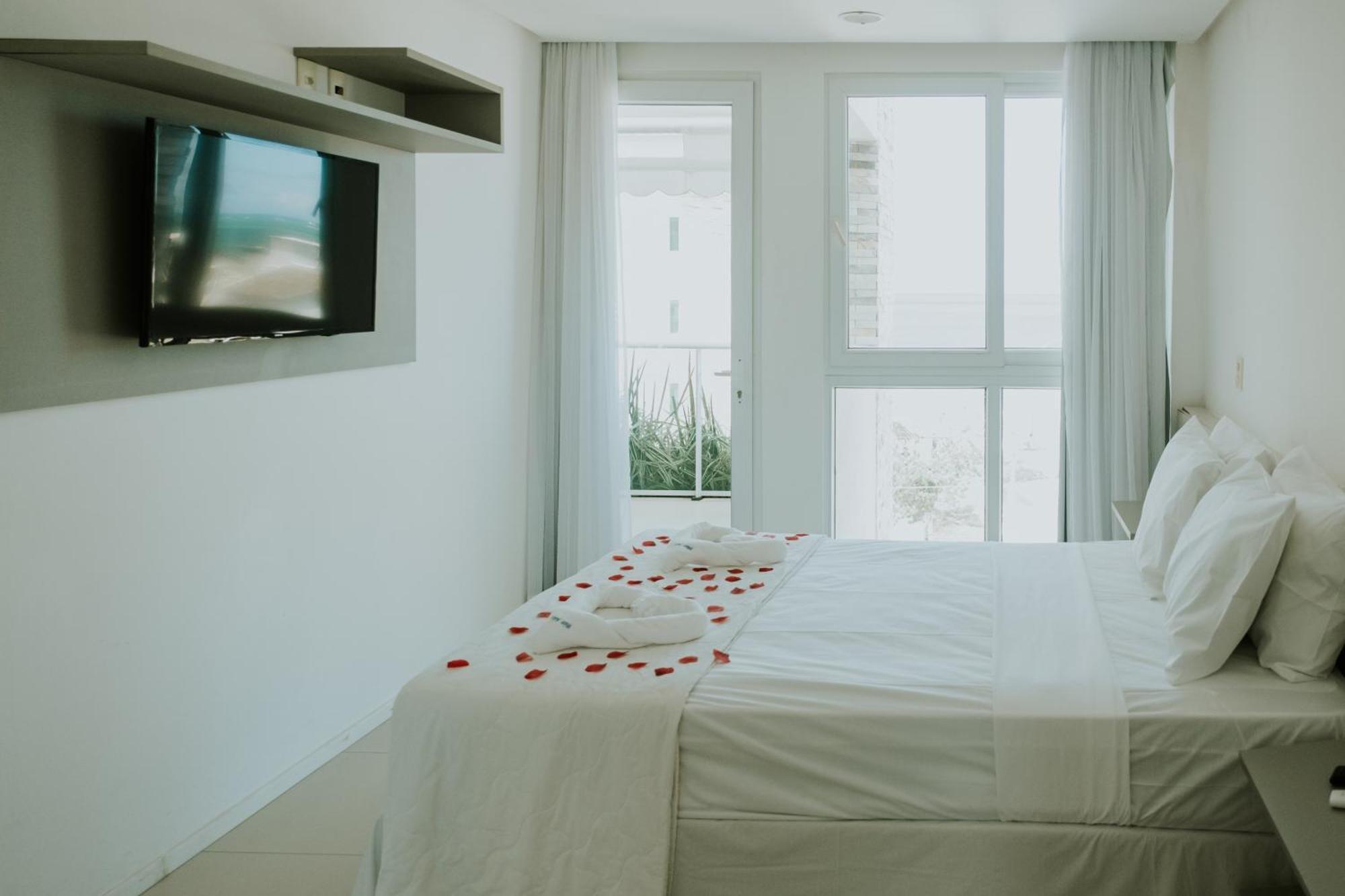 Wave Suites Hotel & Lounge Bar มาเซโอ ภายนอก รูปภาพ